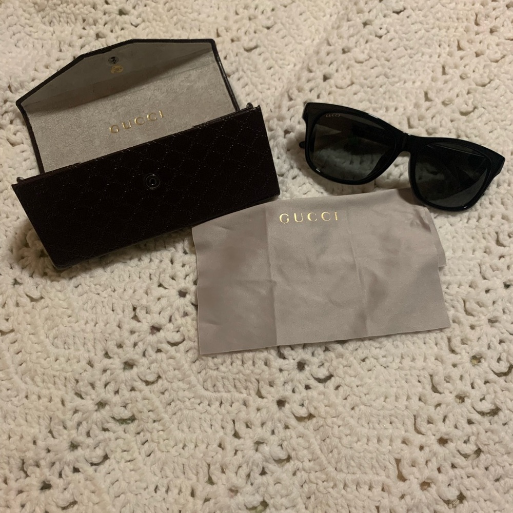 Gucci Sunglasses with case